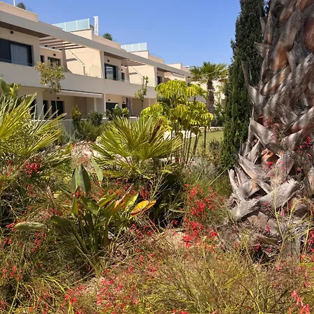 Mediterranean Garden Holidays Апартаменты Торевьиа
