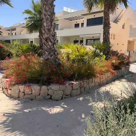 Mediterranean Garden Holidays Торевьиа