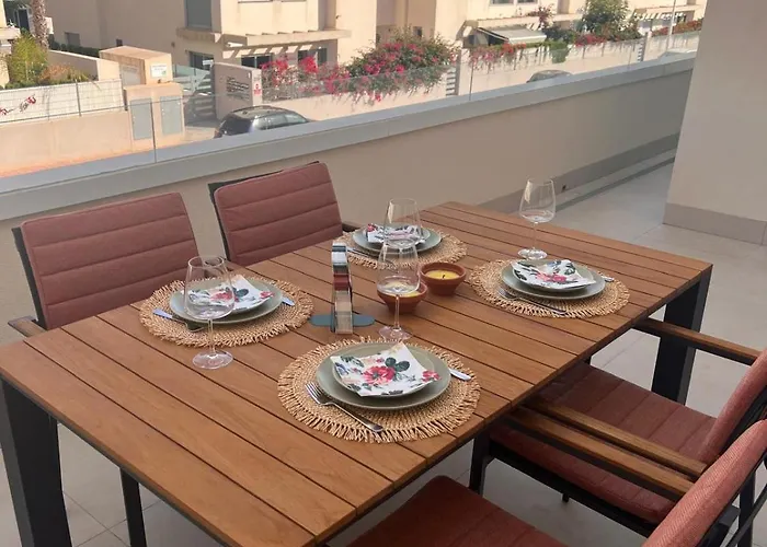 Апартаменты Mediterranean Garden Holidays Торевьиа